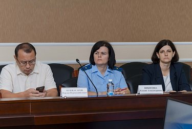Соцработники присмотрят за детьми